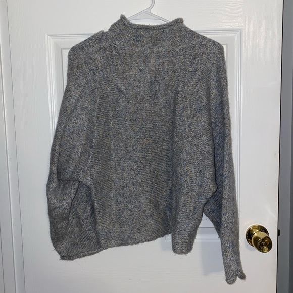 ✨On Sale✨ [William Rast] Wide Sleeve Semi Turtleneck Sweater - Picture 4 of 4